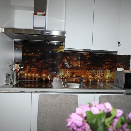 D R Apartments ชิเบนิก ภายนอก รูปภาพ