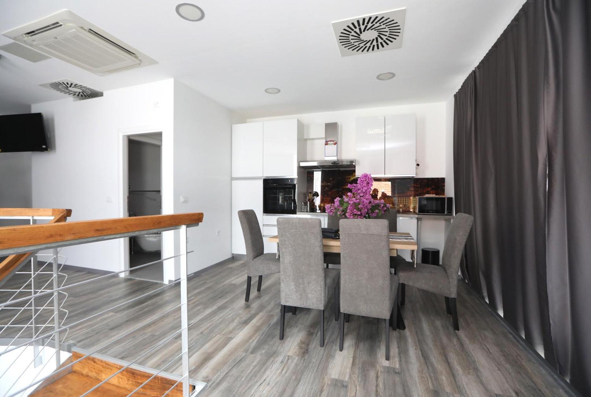 D R Apartments ชิเบนิก ภายนอก รูปภาพ