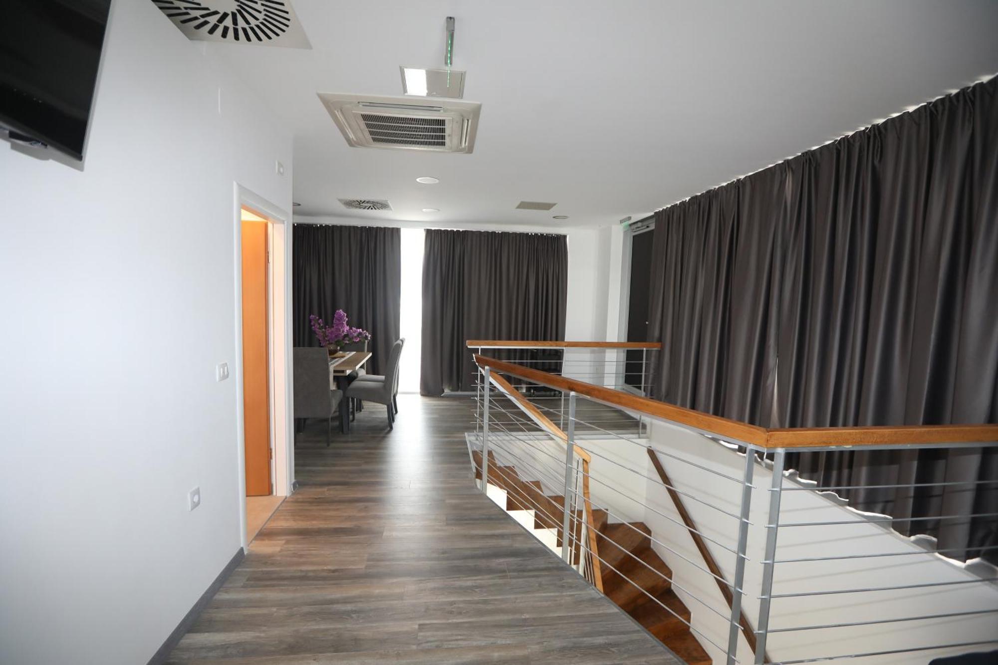 D R Apartments ชิเบนิก ภายนอก รูปภาพ