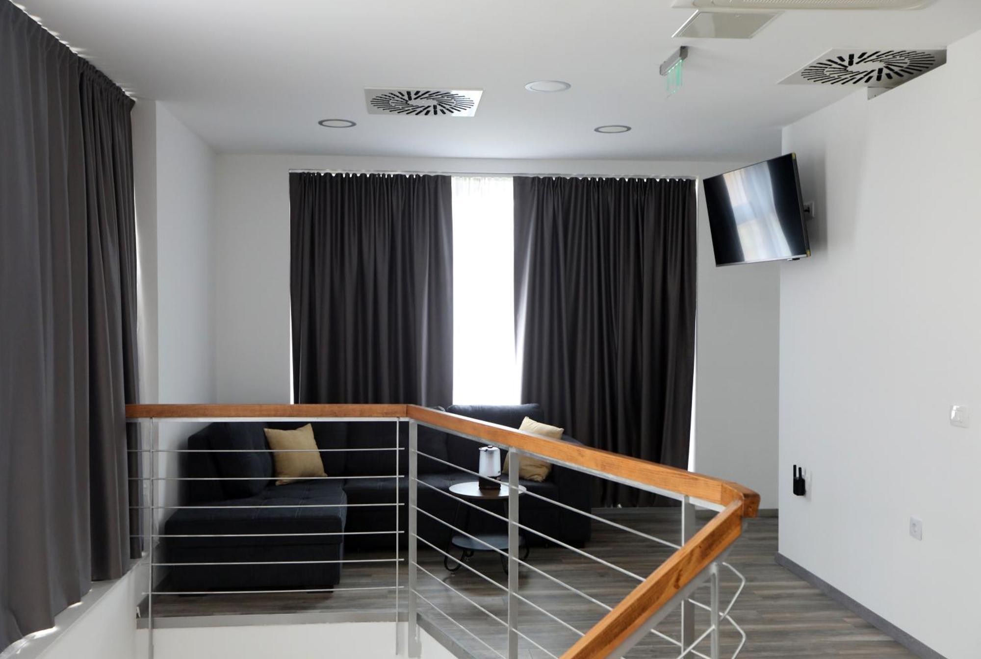 D R Apartments ชิเบนิก ภายนอก รูปภาพ