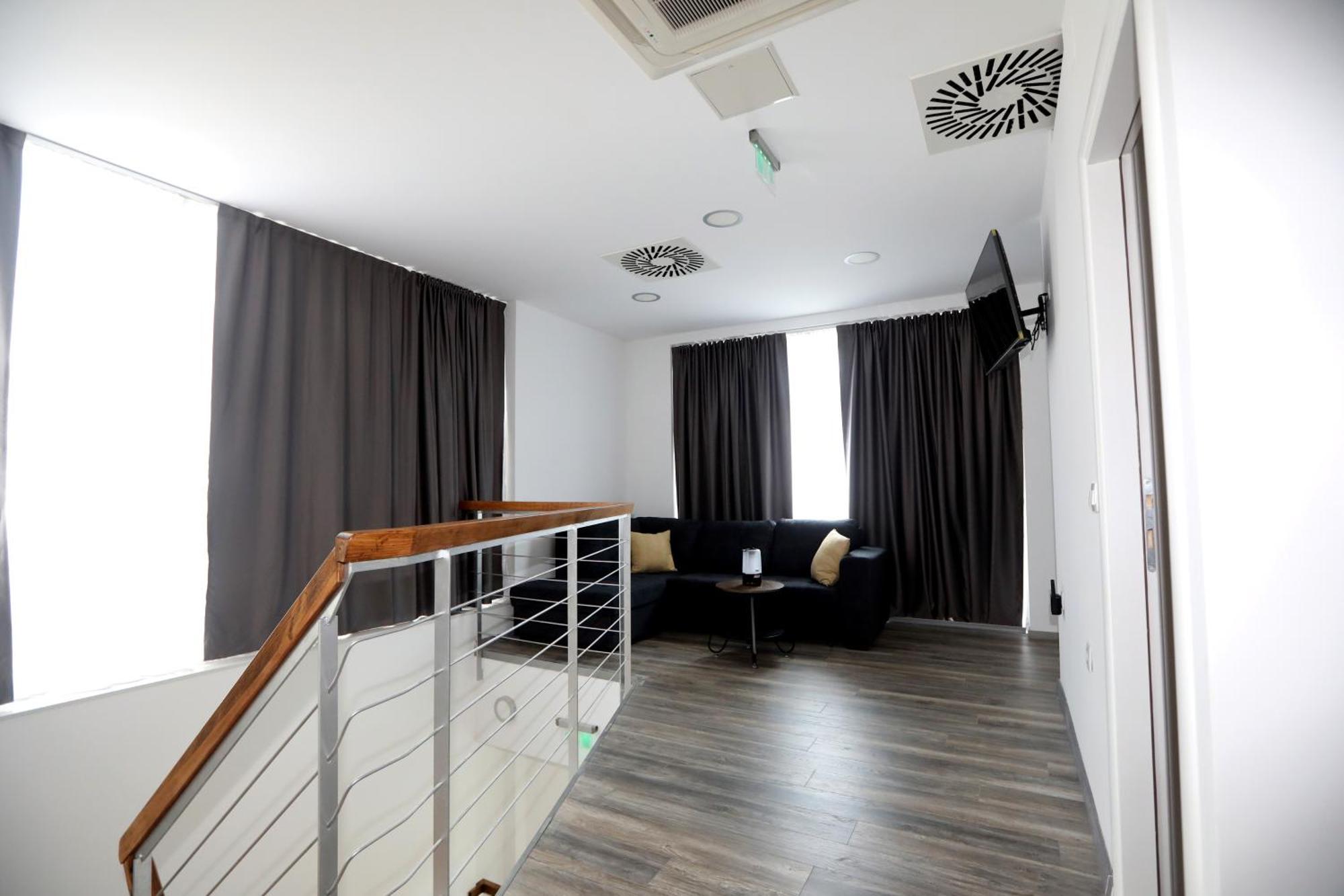 D R Apartments ชิเบนิก ภายนอก รูปภาพ